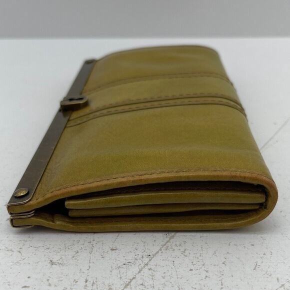 Fossil Women's Yellow Green Leather Full Size Top Clasp Wallet - Picture 7 of 14